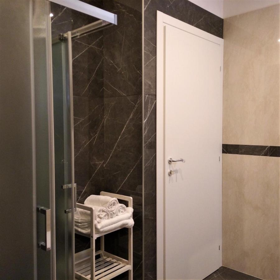 דירות סטרסה Astrid House מראה חיצוני תמונה