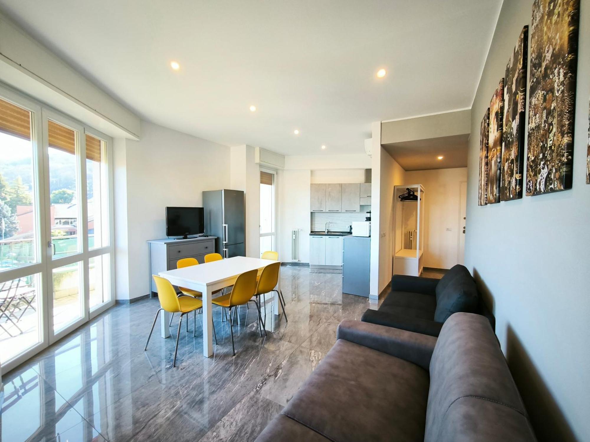 דירות סטרסה Astrid House מראה חיצוני תמונה