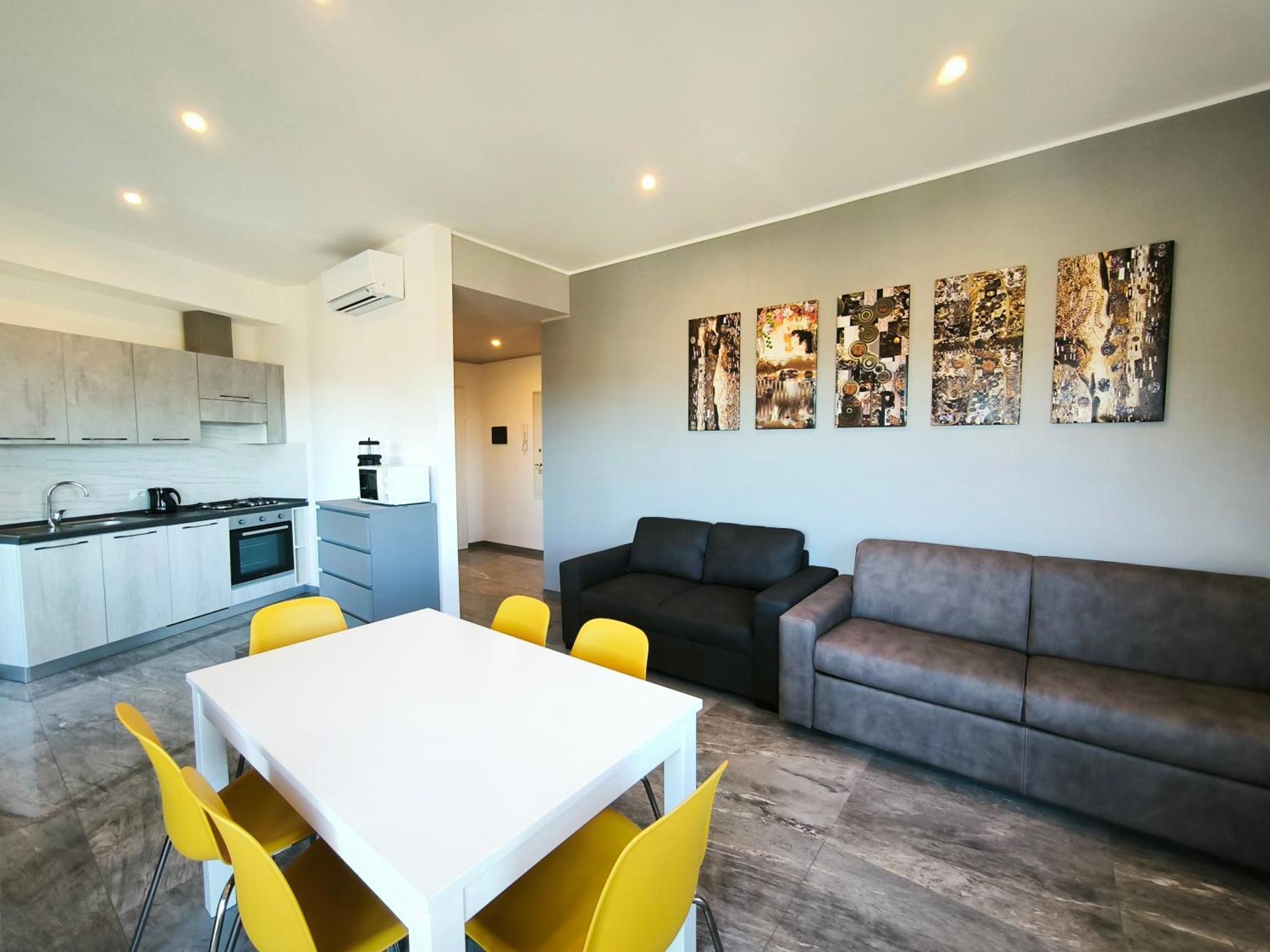 דירות סטרסה Astrid House מראה חיצוני תמונה
